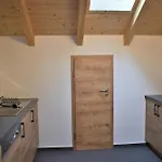 - Pang Apartament *